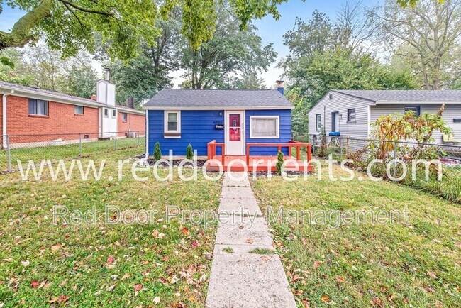 Building Photo - 4733 E 18th St