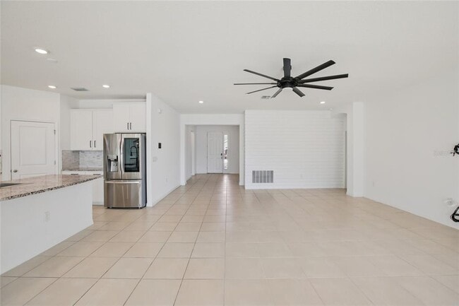 Building Photo - 10747 Laxer Cay Loop