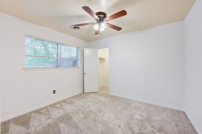 Building Photo - 7214 Mobud Dr