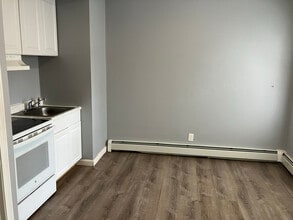 Building Photo - 31 Harvard St