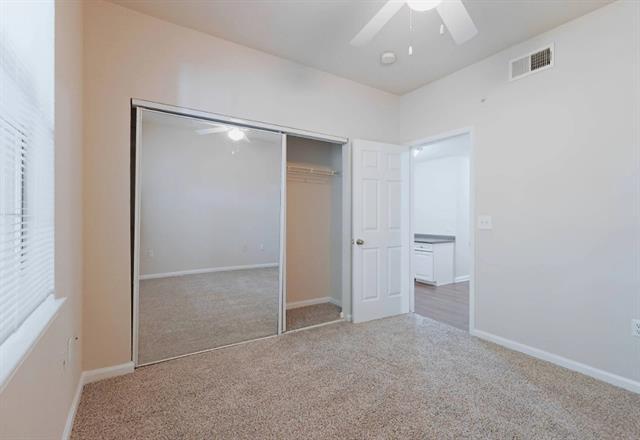 Building Photo - 10505 S I-35 Frontage Rd