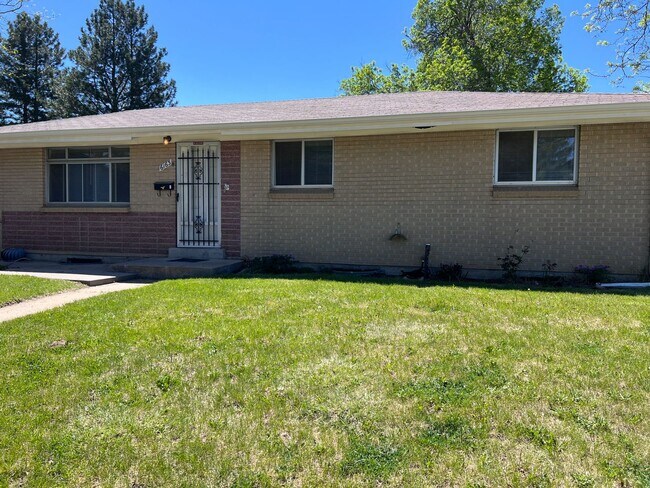 Primary Photo - 4 bed 2 bath Arvada Home