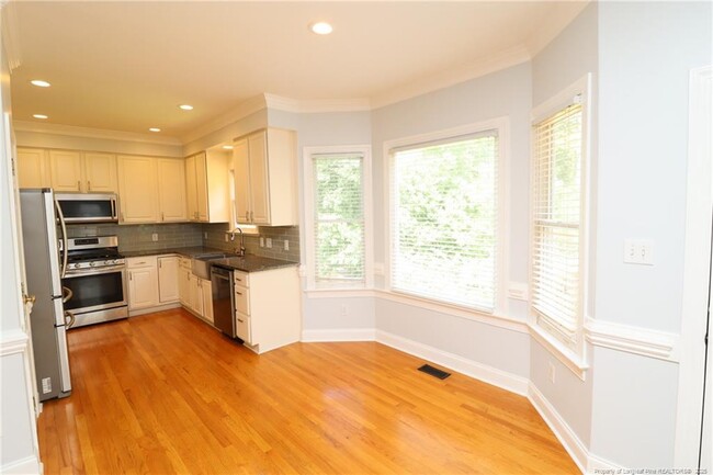 Building Photo - 203 Abbey Oak Ln