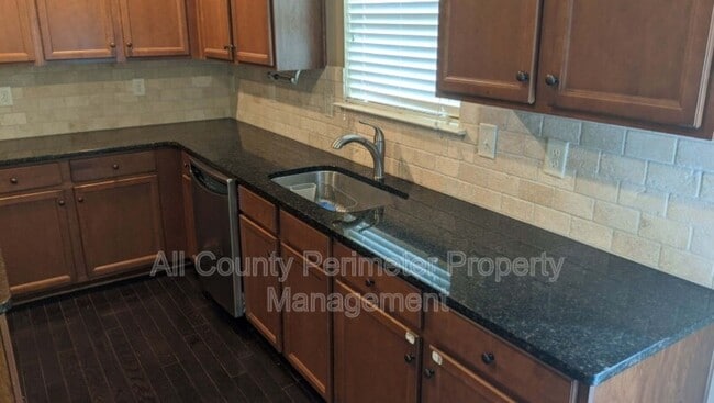 Building Photo - 3535 Fallen Oak Ln