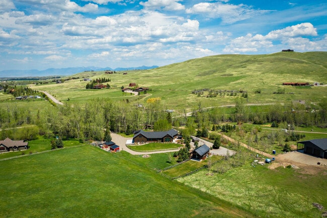Building Photo - 17448 Wilson Creek Rd