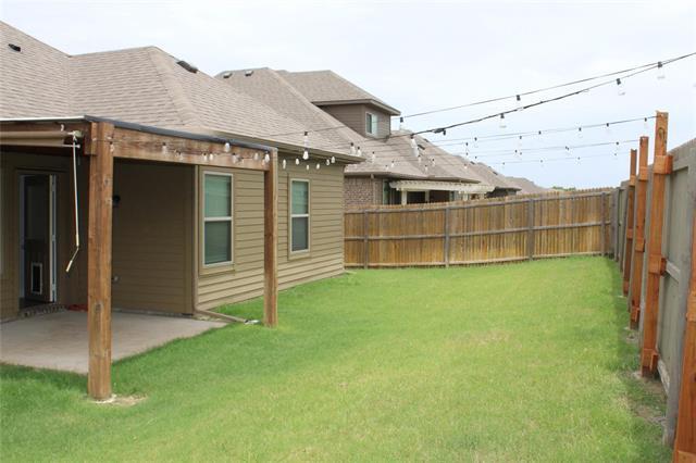 Building Photo - 688 Navasota Dr