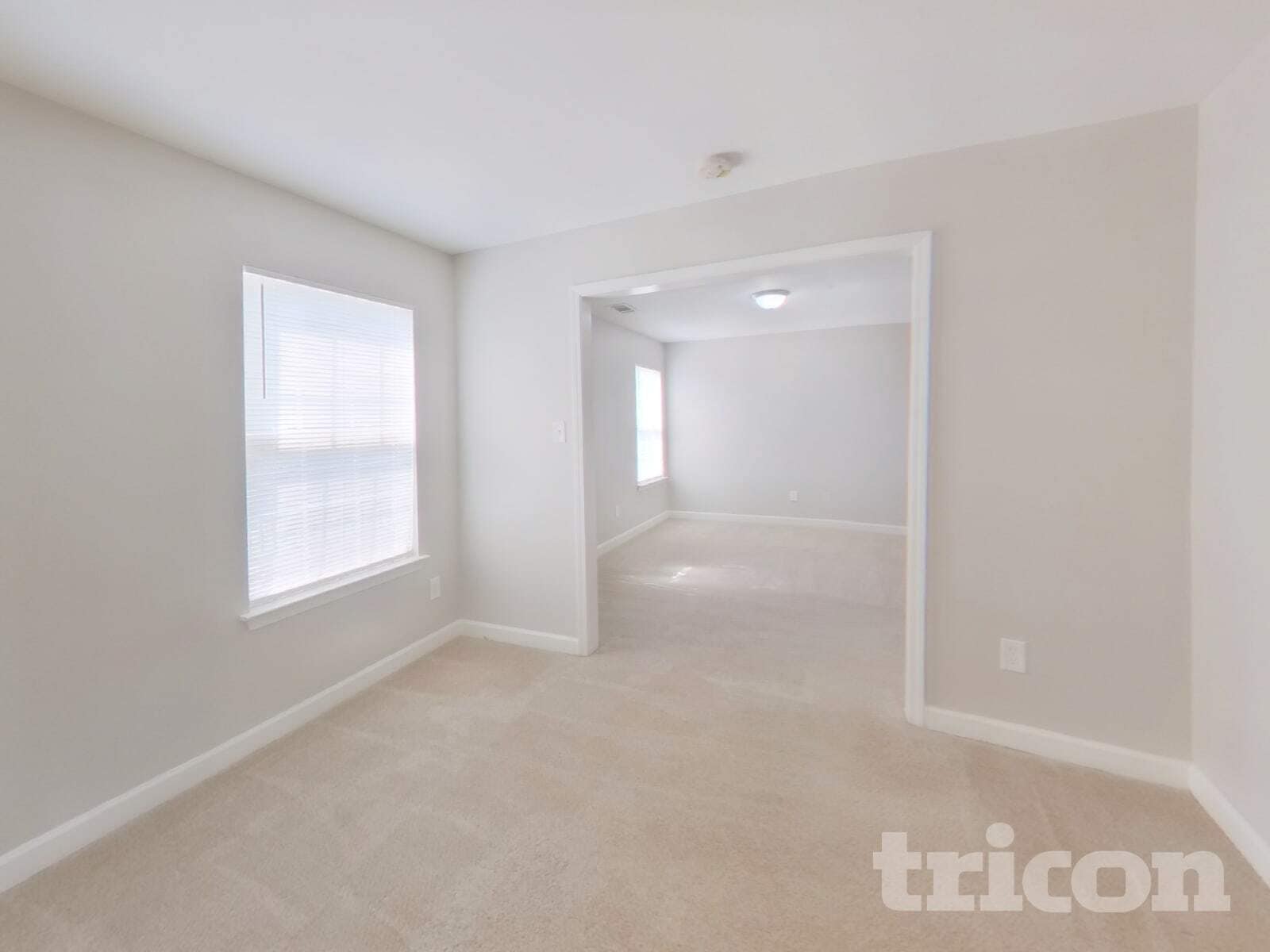 Building Photo - 506 Glencroft Dr