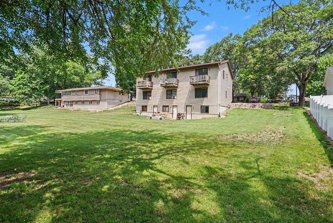 Building Photo - 132 Scotts Dr