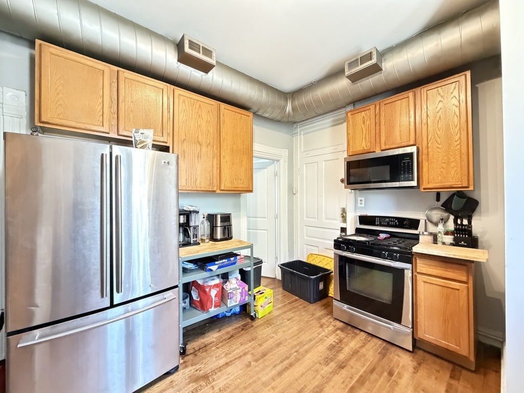 Building Photo - 1042 N Rockwell St