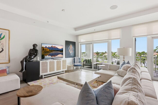 Building Photo - 3200 S Ocean Blvd