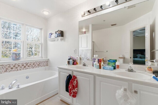 Building Photo - 3778 Merseyside Pl