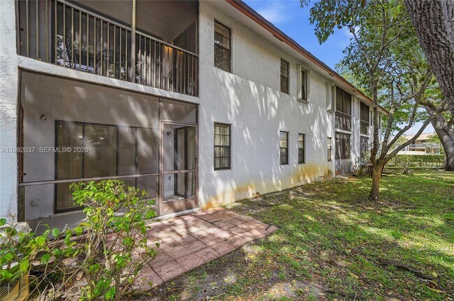 Building Photo - 2376 NW 89th Dr