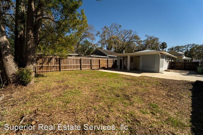 Building Photo - 64 Fullerwood Dr