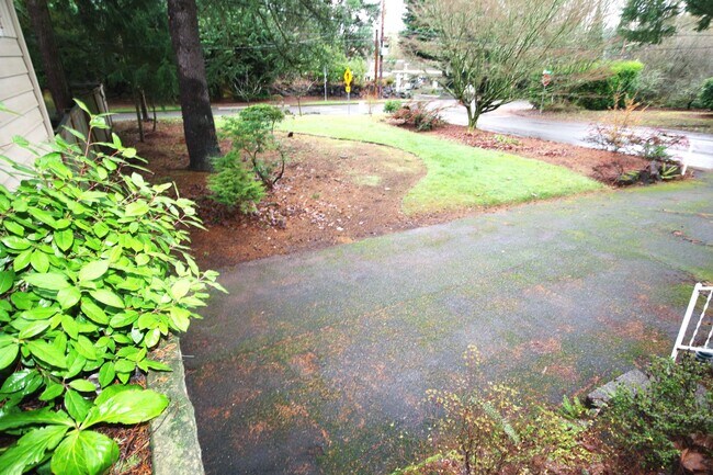 Building Photo - Beautifully Renovated Home in the Heart of Normandy Park