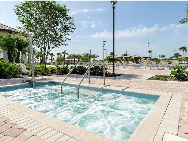 Building Photo - 1582 Plunker Dr