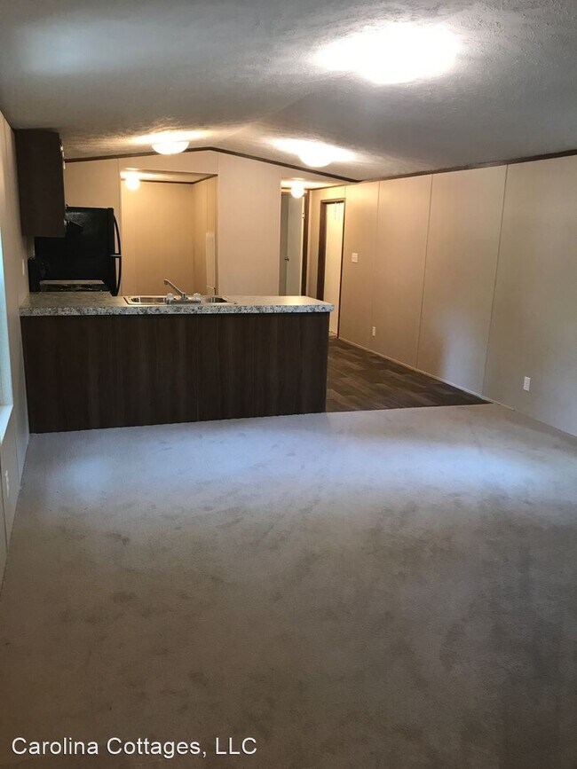 Building Photo - 2 br, 2 bath House - 56 Midland Lane