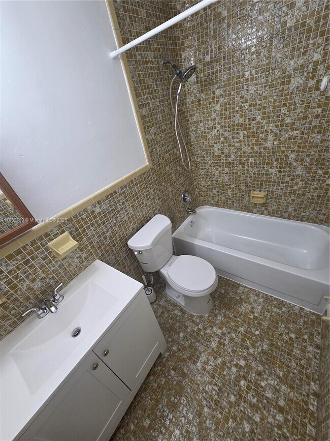 Building Photo - 10725 NW 8th Ave