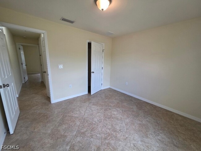 Building Photo - 6135 Higgins Ave