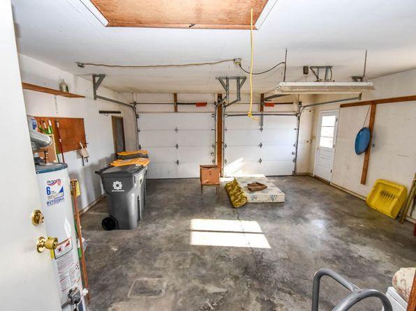 Building Photo - 731 S Woodlawn Ave