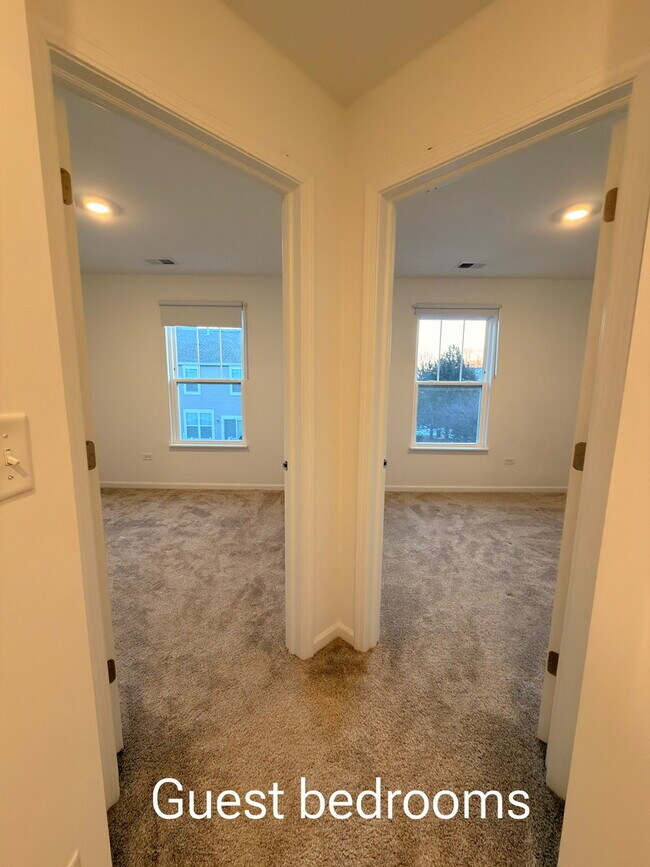 Building Photo - 522 Wolverine Dr