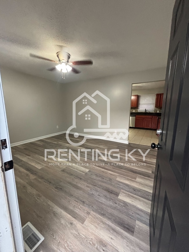 Building Photo - Newly Renovated 3-Bed, 1-Bath House with L...
