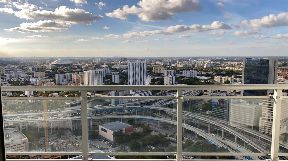 Building Photo - 90 SW 3rd St