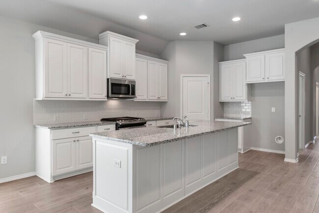 Building Photo - 156 Buckeye Dr