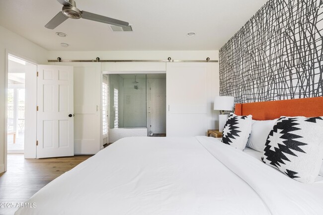 Building Photo - 5226 E Kathleen Rd