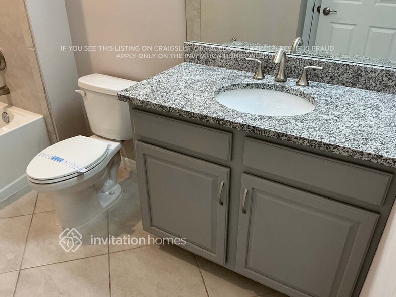 Building Photo - 7537 Viburnum