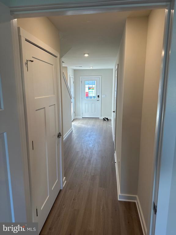 Building Photo - 29 Trotting Rd