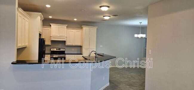 Building Photo - 6402 Williams Dr