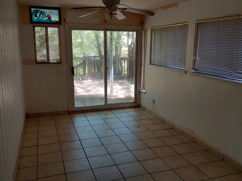 Building Photo - 13442 Marina Village