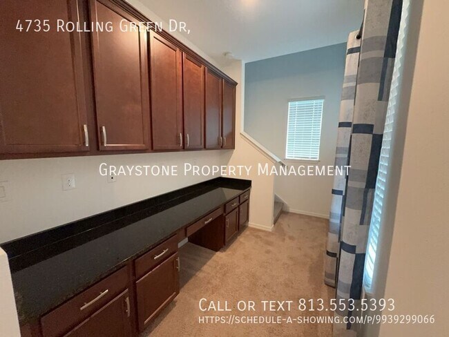 Building Photo - 4735 Rolling Green Dr