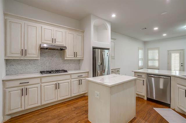 Building Photo - 3009 Montebello Drive