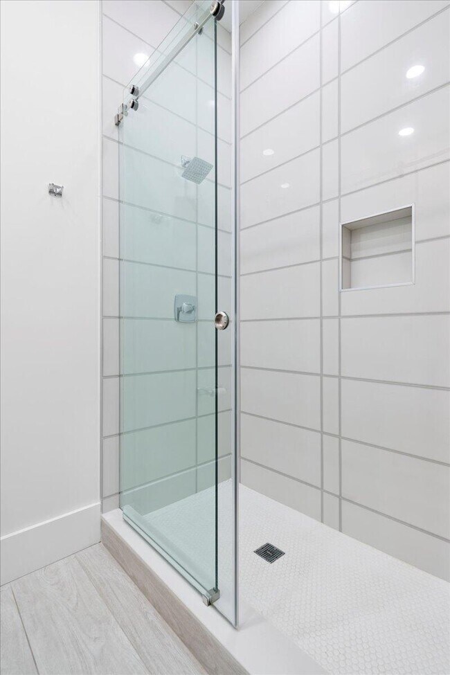 Building Photo - 2313 Golf Brook Dr