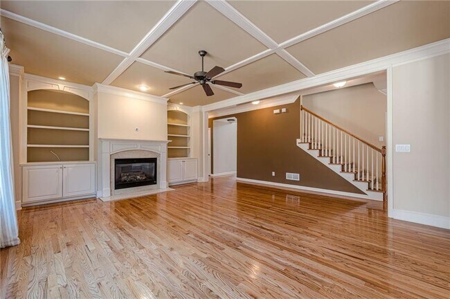 Building Photo - 927 Laurel Wood Ct