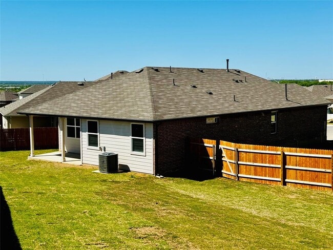 Building Photo - 152 Docile Lp