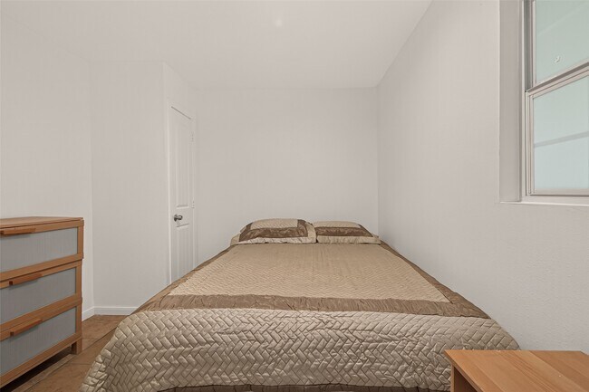 Building Photo - 13703 Segrest Dr