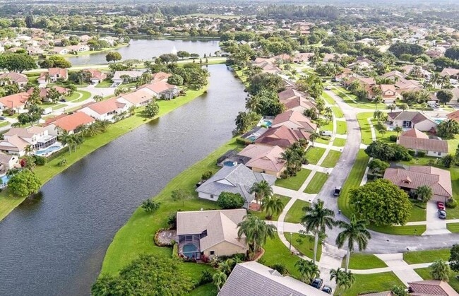 Building Photo - 10758 Cypress Bend Dr