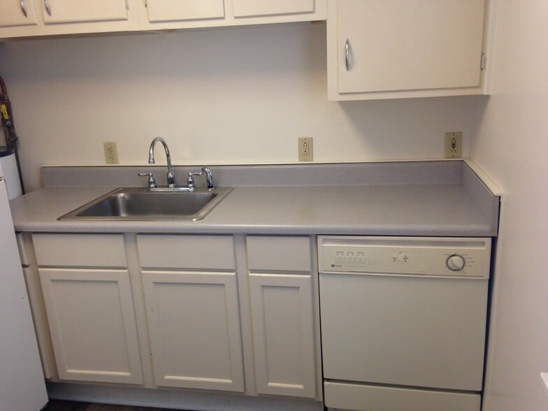 Building Photo - 1407 Sevier Ct