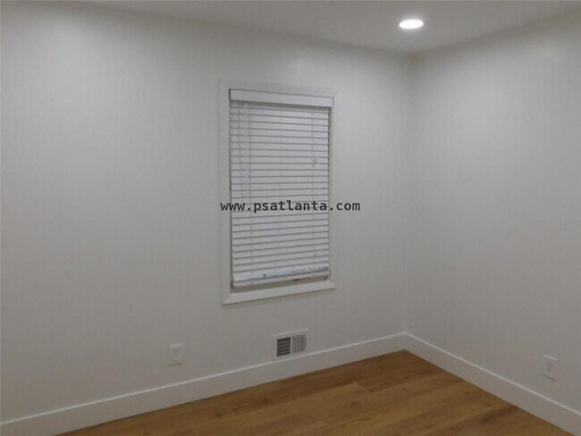 Building Photo - 2789 Narron Ct SW