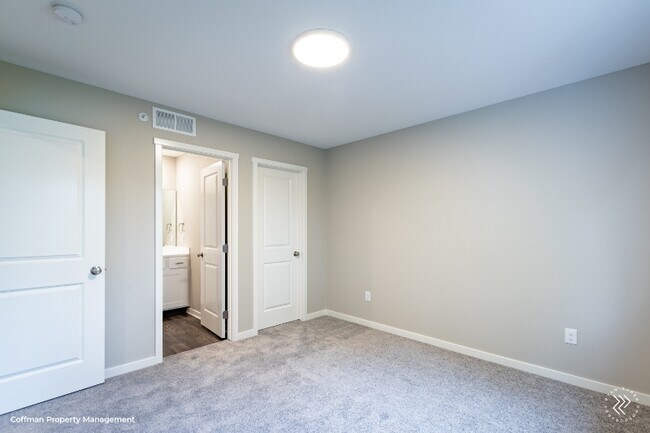 Building Photo - 1146-1148 4 Mile Rd NW