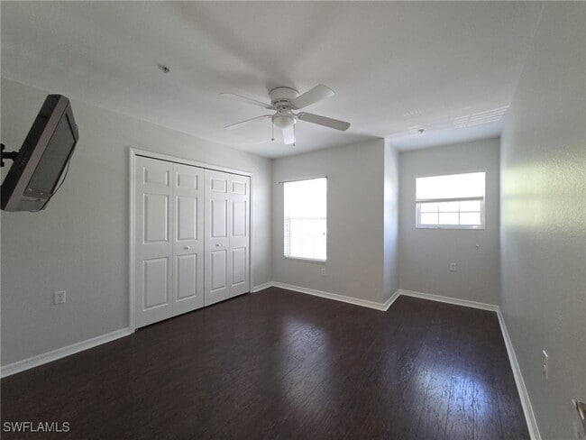 Building Photo - 9069 Gervais Cir
