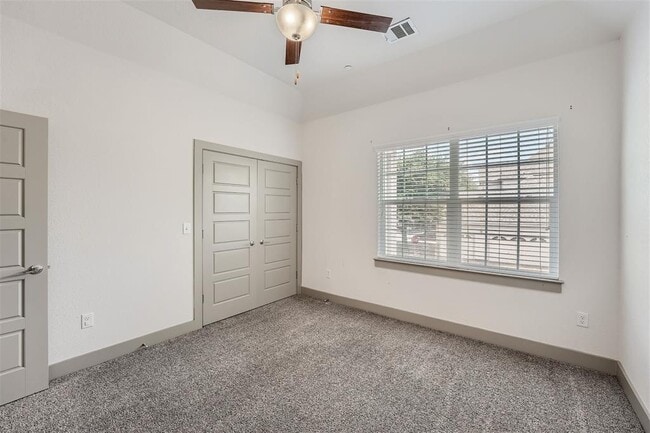 Building Photo - 12264 Abbey Glen Ln