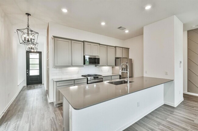 Building Photo - 582 Dry Fork Ln