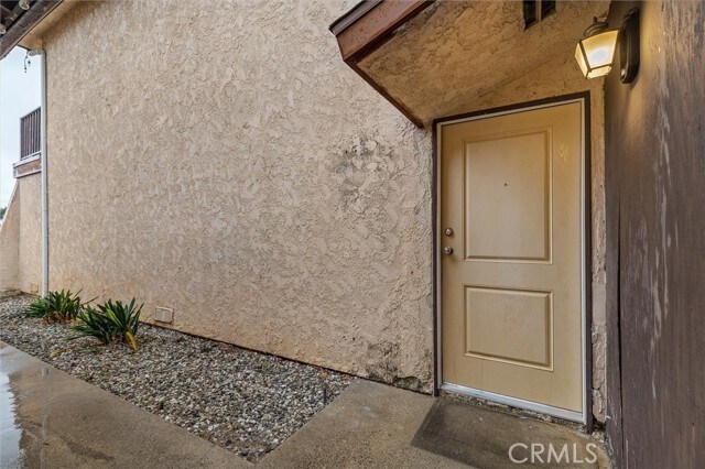 Building Photo - 8654 Orange Ave