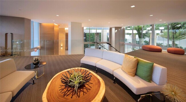 Building Photo - 16385 Biscayne Blvd