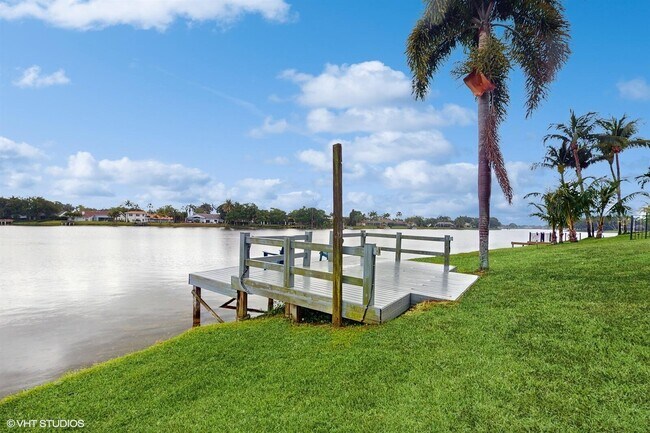 Building Photo - 13646 Callington Dr