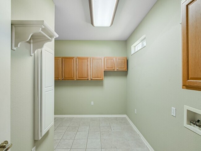 Building Photo - 138 Dewberry Dr