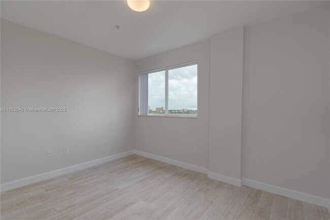 Building Photo - 2280 SW 32nd Ave